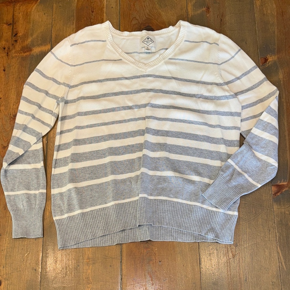 St. John's Bay V-Neck Sweater in White and Gray